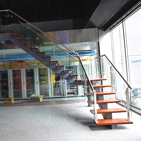 佛山市南海高級(jí)技術(shù)學(xué)校樓梯工程