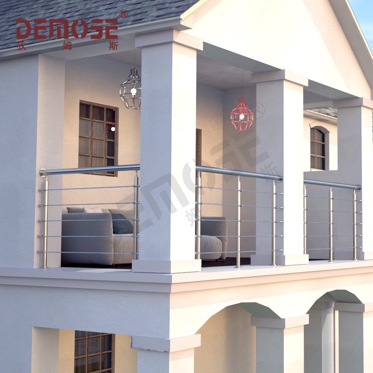 高層陽臺(tái)護(hù)欄用什么材料好？各種材料及其優(yōu)缺點(diǎn)分析