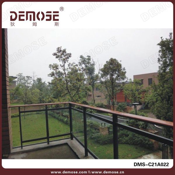 1 不銹鋼陽臺護欄