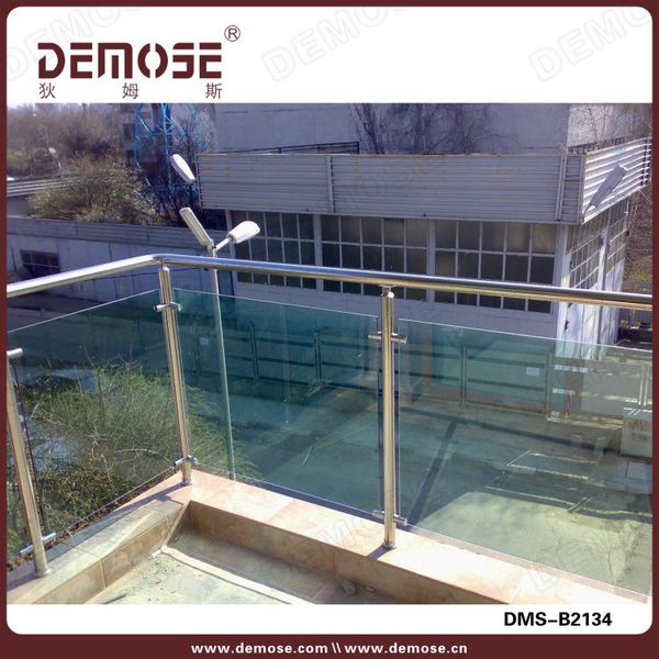 安裝家庭陽臺護欄大概要多少錢？