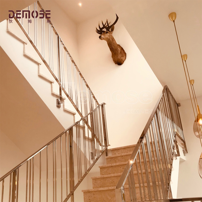 德國別墅室內焊接欄桿工程