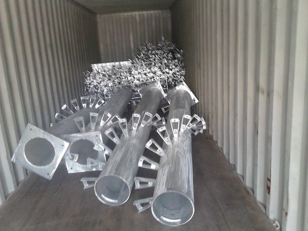 新加坡李先生8套旋轉樓梯出貨