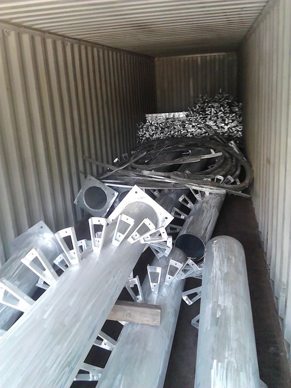 新加坡李先生8套旋轉樓梯出貨