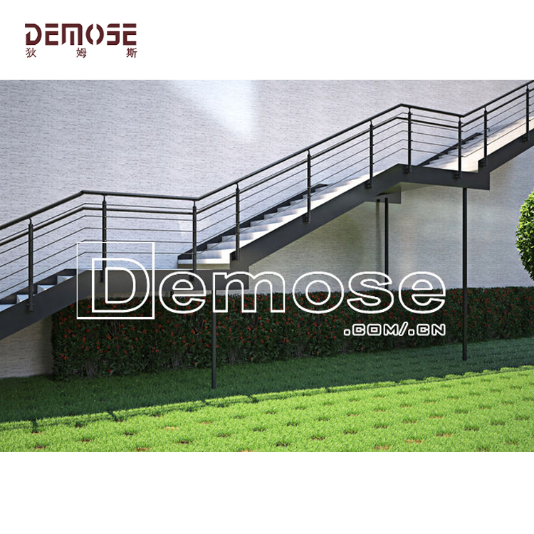 美國(guó)商場(chǎng)不銹鋼樓梯欄桿