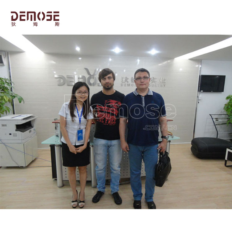 哈薩克斯坦 sergey 來訪狄姆斯銷售部