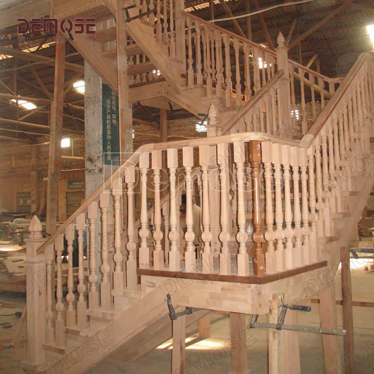 烏克蘭實木樓梯試裝