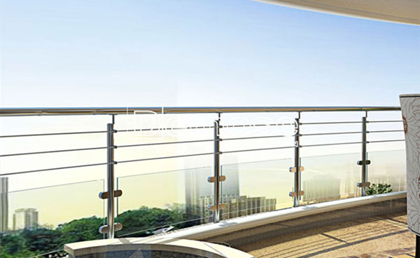 不銹鋼樓梯立柱 不銹鋼樓梯立柱