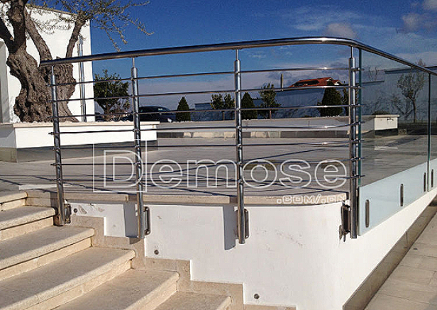 不銹鋼欄桿的材質選擇：304、316鋼種解析